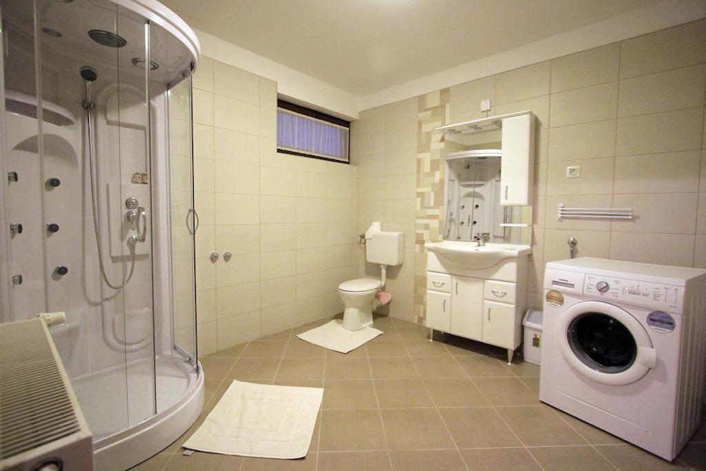 Patkoszeg Vendeghaz Hotell Kaposfo Rom bilde