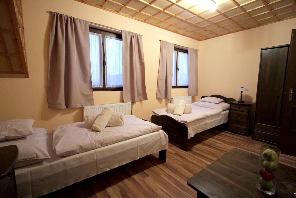 Patkoszeg Vendeghaz Hotell Kaposfo Rom bilde